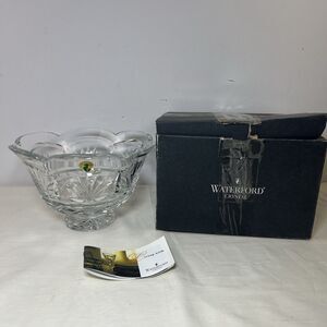 Waterford Crystal Newgrange 8" Footed Fruit Centerpiece Bowl Fan Cut Scalloped